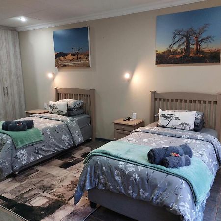 Wisteria Lane Guesthouse Postmasburg Kültér fotó