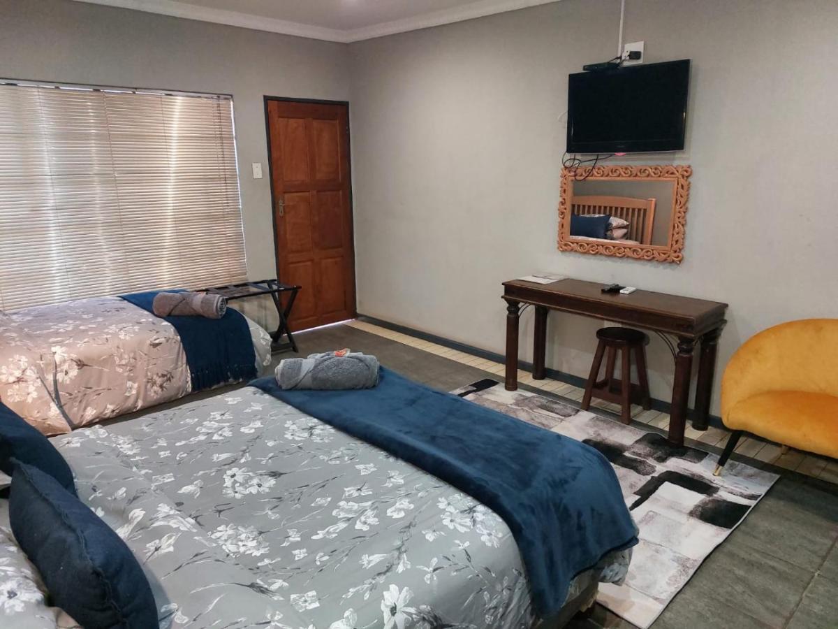 Wisteria Lane Guesthouse Postmasburg Kültér fotó