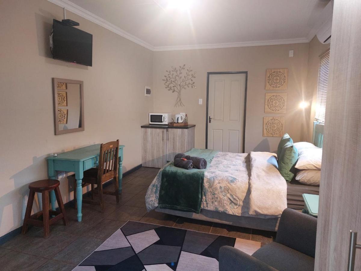 Wisteria Lane Guesthouse Postmasburg Kültér fotó