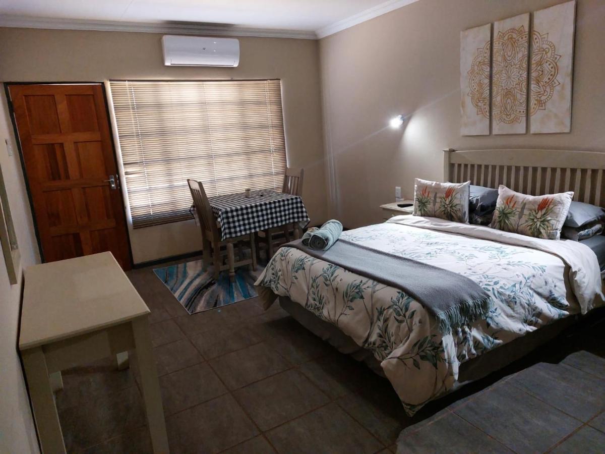 Wisteria Lane Guesthouse Postmasburg Kültér fotó