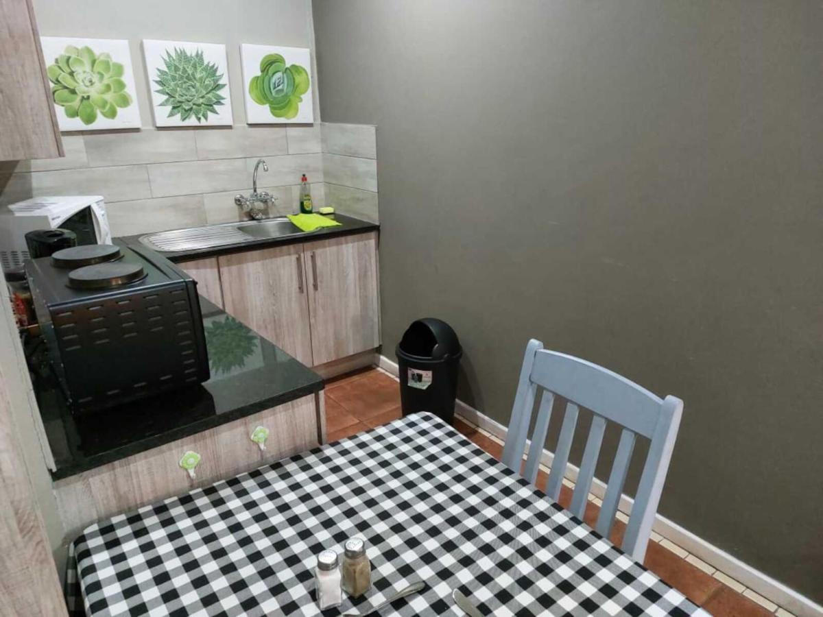 Wisteria Lane Guesthouse Postmasburg Kültér fotó