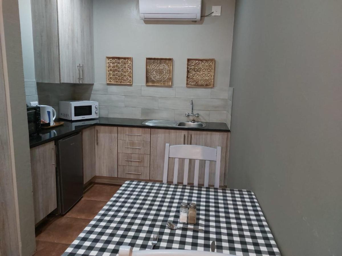 Wisteria Lane Guesthouse Postmasburg Kültér fotó